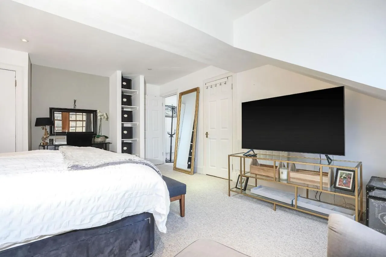 Luxury 3 Bed Royal Mile Apartment إدنبرة 0*,