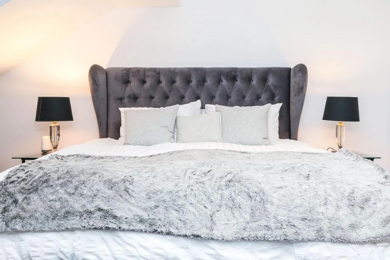Luxury 3 Bed Royal Mile Apartment إدنبرة